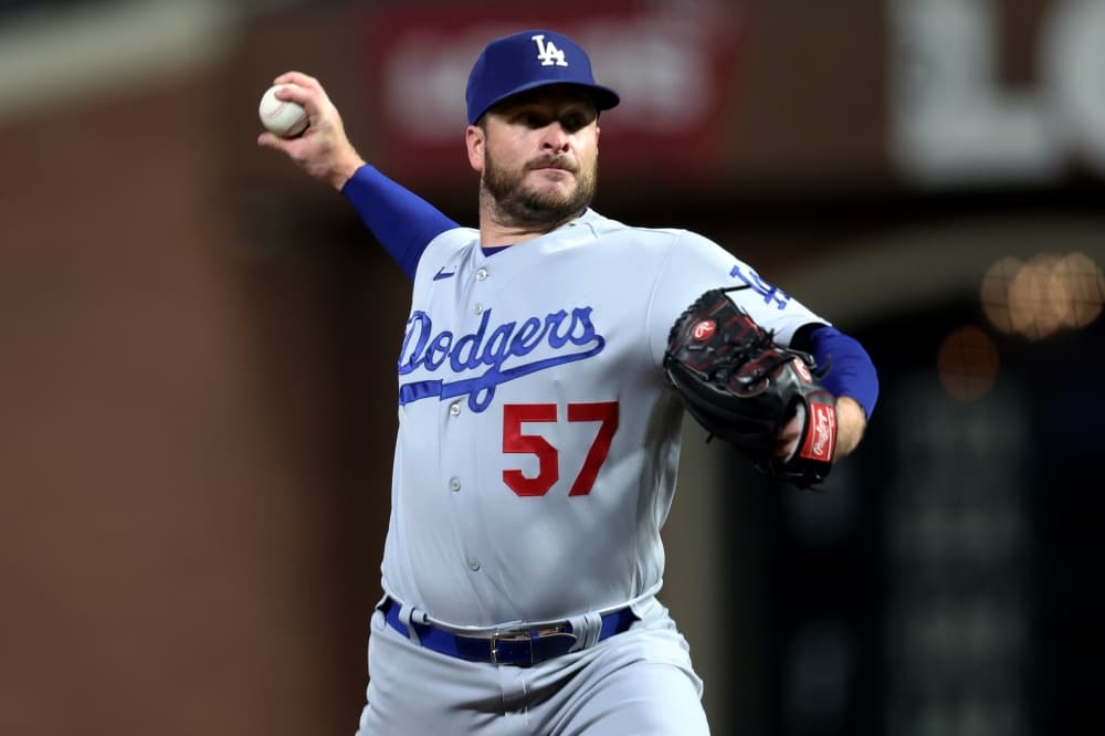 Clayton Kershaw staying with Dodgers for 17th season and could pitch in second half of ’24