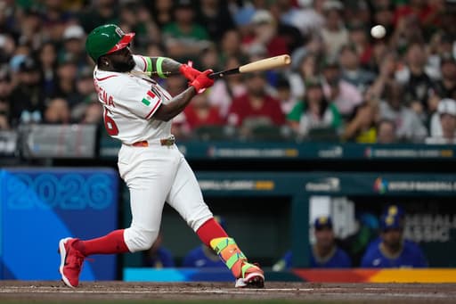 Cal Raleigh says there’s no beef with Seattle teammate Randy Arozarena after WBC handshake snub