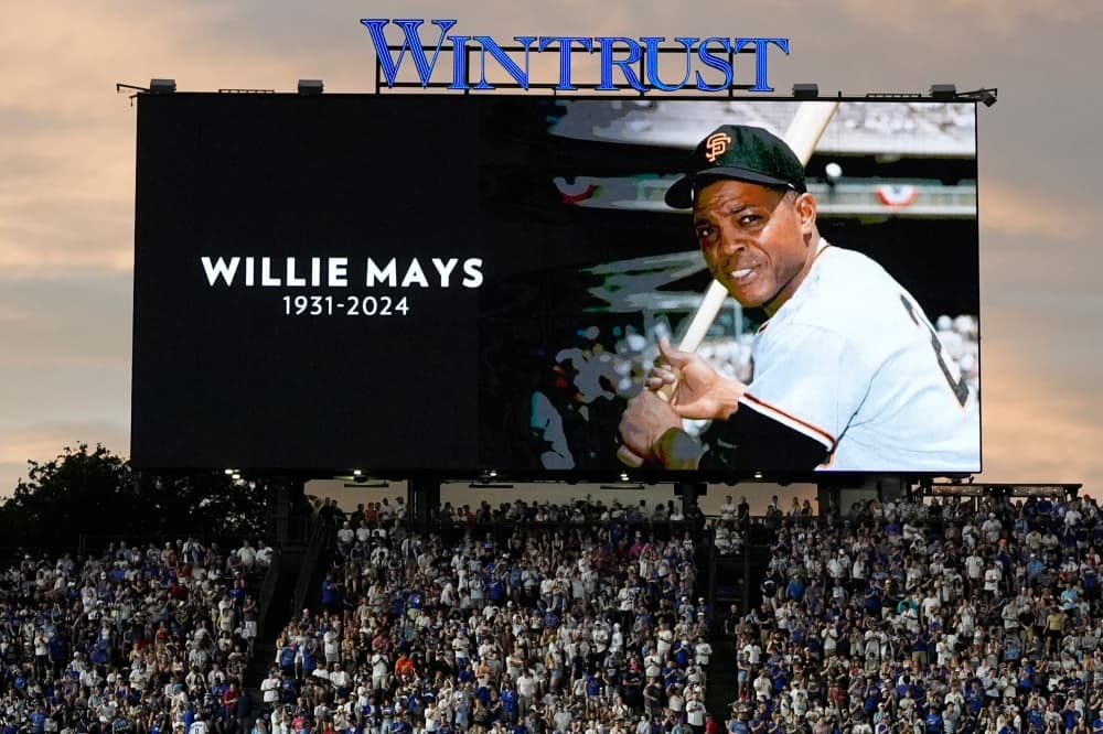 Willie Mays, the Giants’ electrifying ‘Say Hey Kid,’ dies at 93