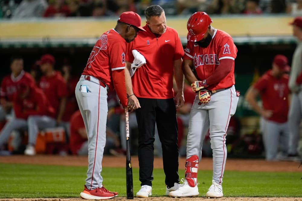 Angels place 3B Luis Rengifo on 10-day injured list with wrist inflammation