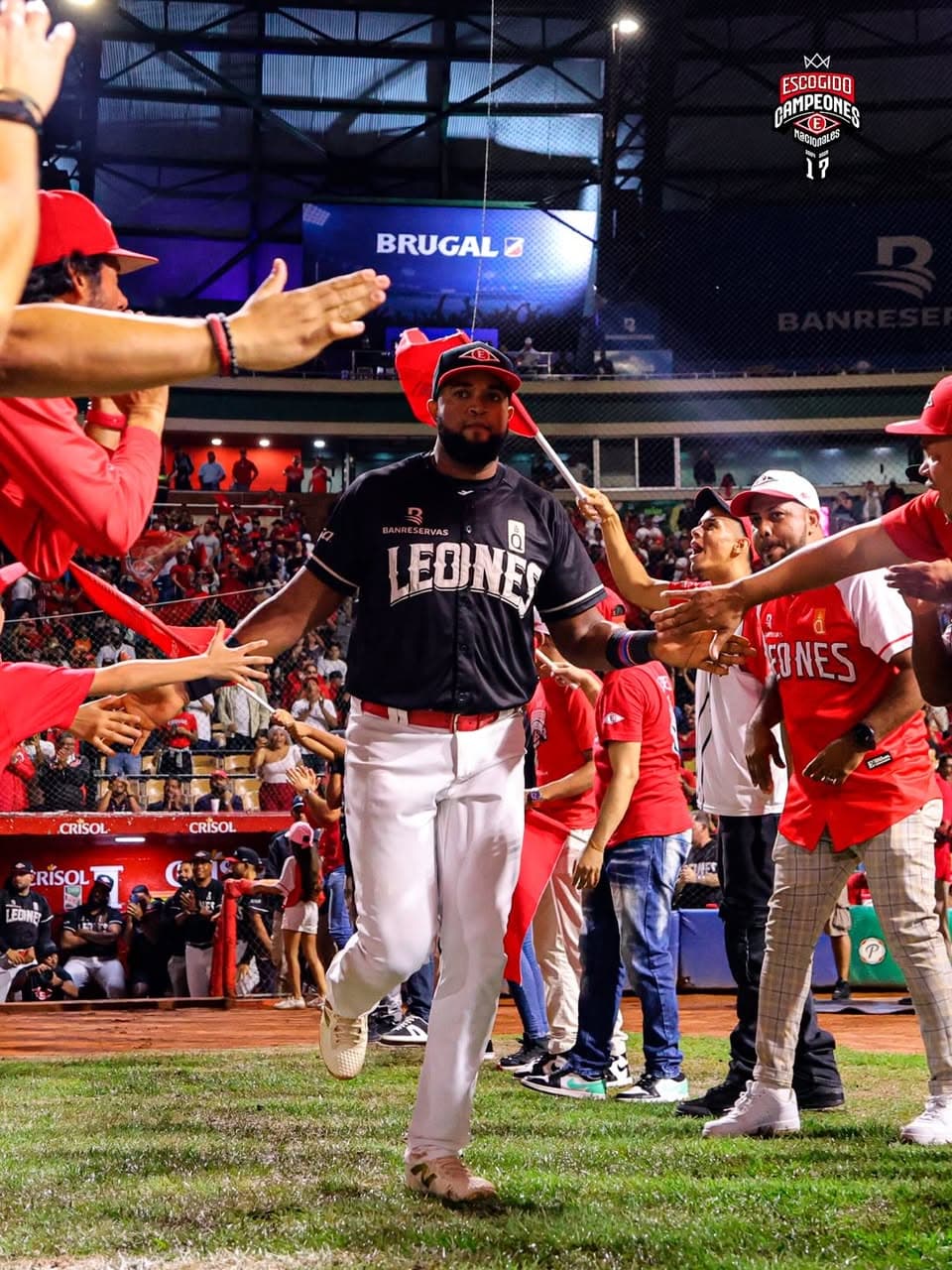 Leones del Escogido Stun Toros Del Este in Game 1 of LIDOM Championship Series