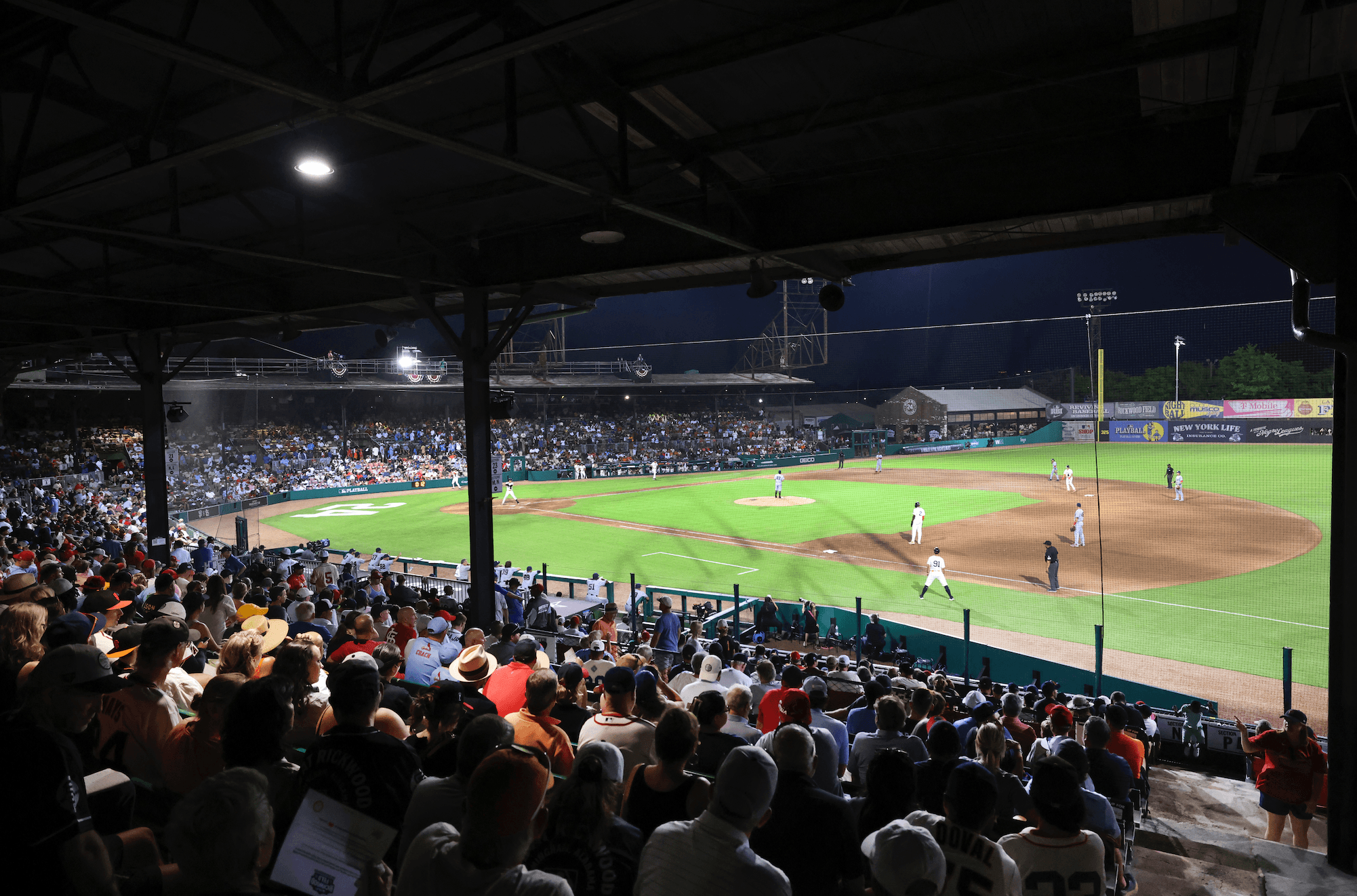 UAB Blazers and Troy Trojans to Face Off in Mid-Week Matchup at Rickwood Field