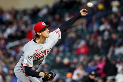 Suárez drives in 2 and Williamson pitches into the 6th as Reds beat Twins 2-1