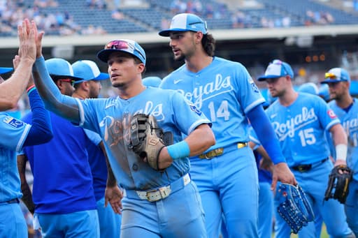 Salvador Perez and Lane Thomas hit 2-run HRs, Royals beat Padres 6-1