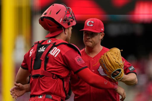 Lowe’s 3-run double in 1st sparks Reds to 7-3 win over Angels as LA manager Kurt Suzuki ejected