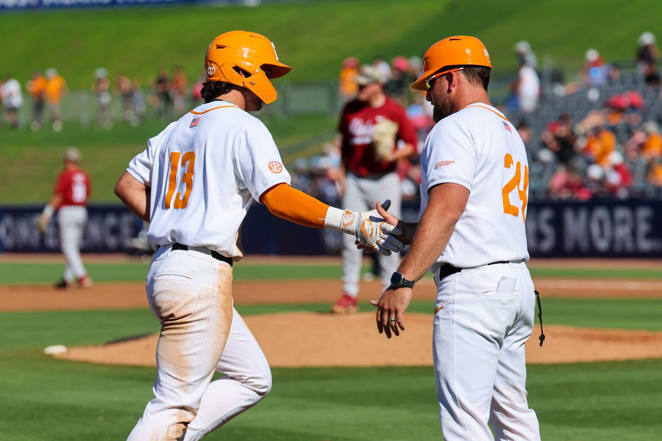 Tennessee Volunteers Outslug Alabama Crimson Tide 15-10 in 2025 SEC Baseball Tournament