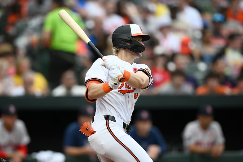 Orioles cruise by Red Sox