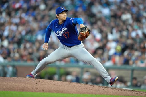 Bailey breaks up scoreless game with 3-run homer in 7th after Ohtani leaves, Giants win 3-0