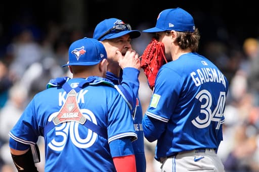 Blue Jays’ Gausman ejected after throwing 53 pitches in 6-run 3rd inning of 11-2 loss to Yankees
