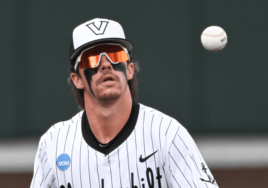 Texas and Vanderbilt Eliminated as Top 2 Teams In College Baseball Tournament
