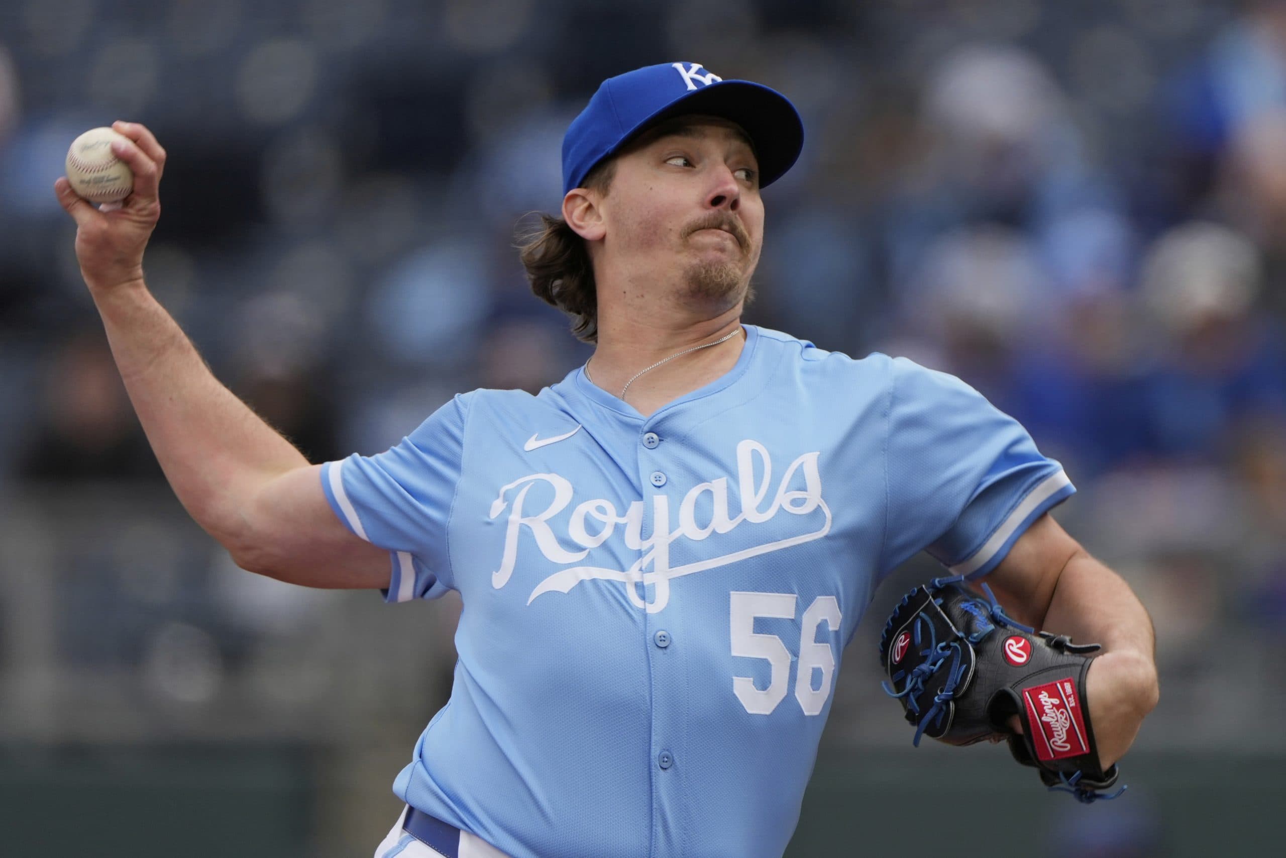 Royals place reliever Hunter Harvey on 15-day injured list with right shoulder injury