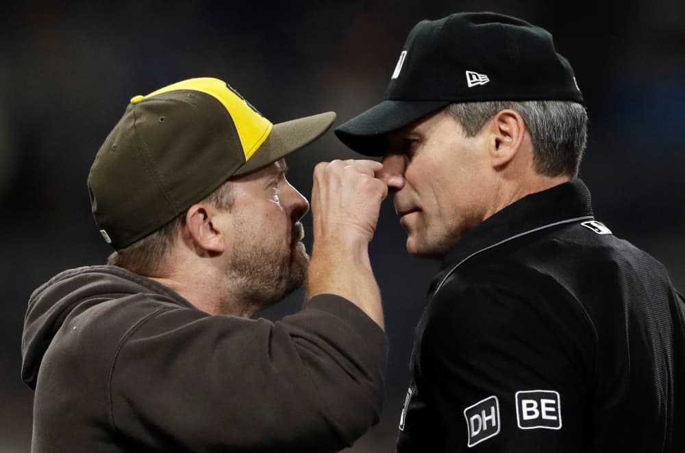 Scorned umpire Ángel Hernández, who unsuccessfully sued MLB for racial discrimination, retires