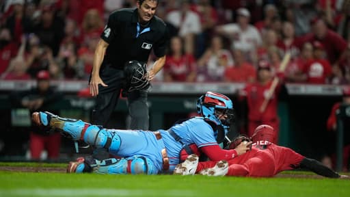 Reds get 3-run homer from De La Cruz and outlast Cardinals 7-6 in 11 innings to split doubleheader