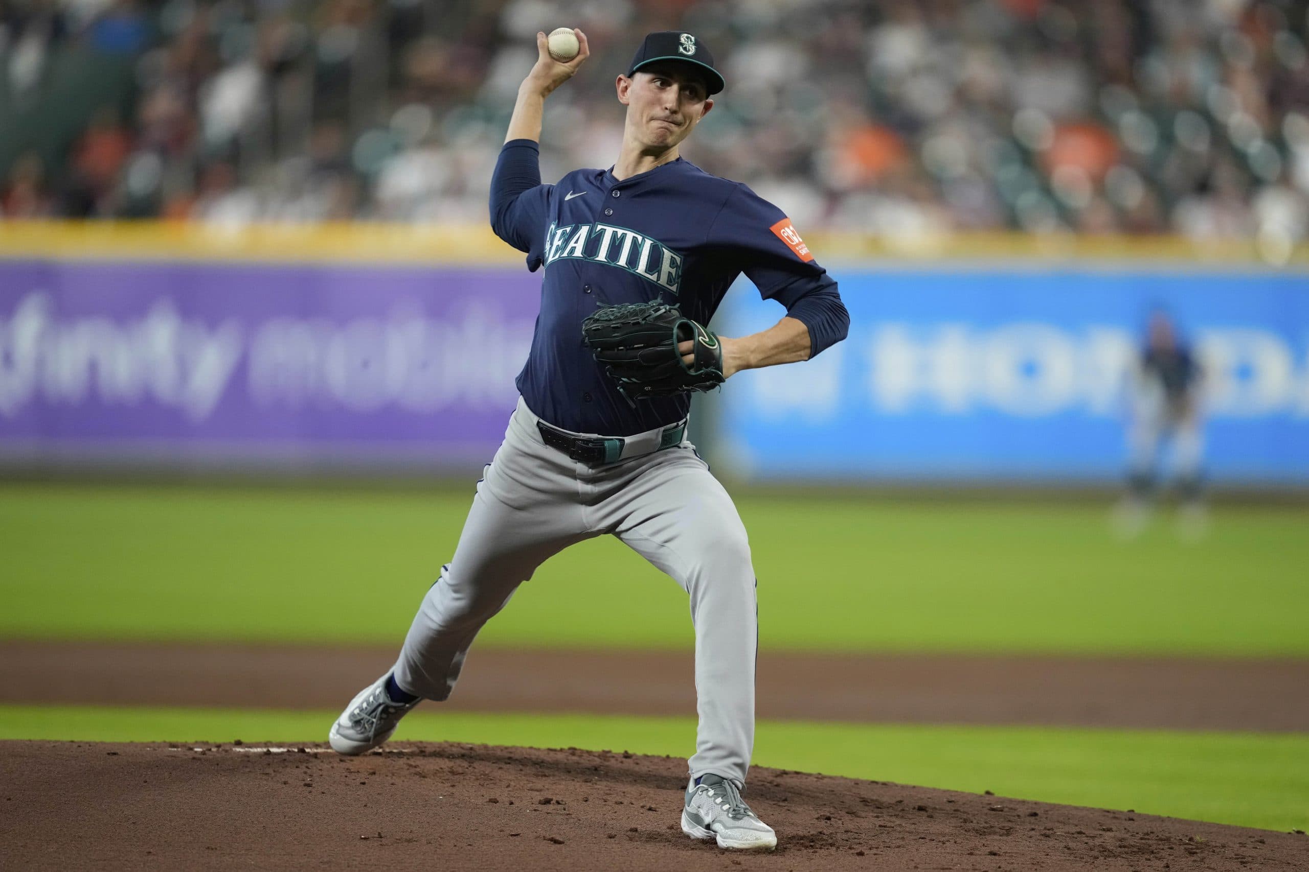 George Kirby returns to the mound but struggles in Mariners’ loss to Astros