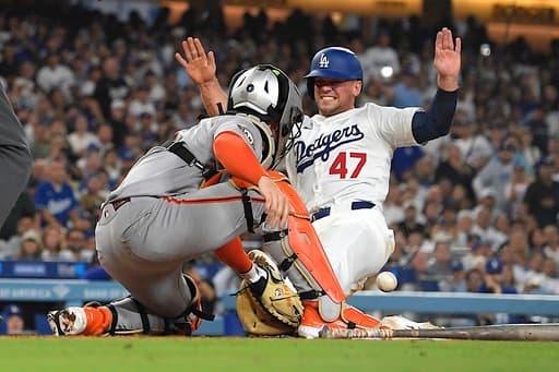 Ohtani gets 2 big hits, Yamamoto and bullpen combine on 1-hitter in Dodgers’ 2-1 win over Giants