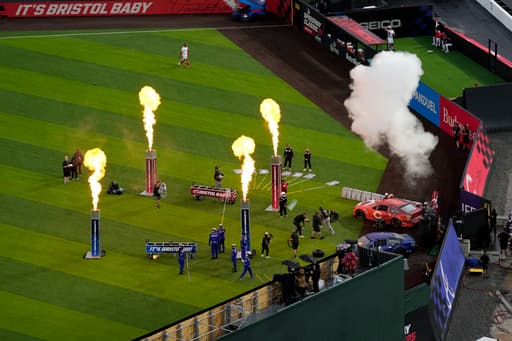 History after rain delay! Braves and Reds play the MLB Speedway Classic at Bristol