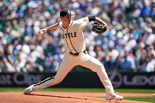 Emerson Hancock, Mariners blank Blue Jays 4-0; Mitch Garver hits a 2-run homer