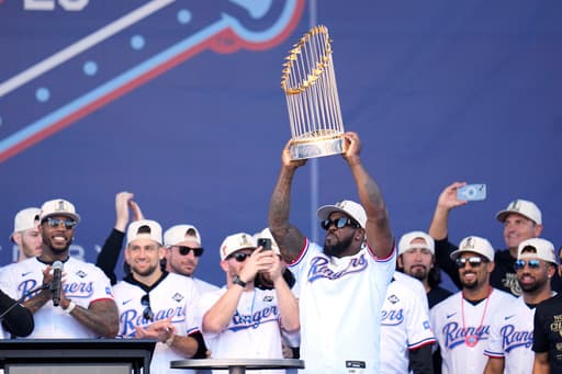 Phillies and Adolis García agree to a 1-year contract to fill expected spot in right field