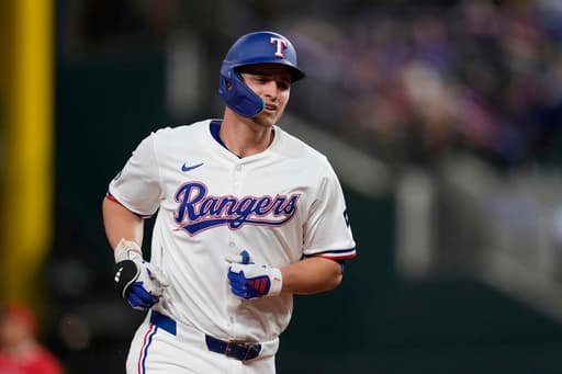 Rangers shortstop Corey Seager hopes to play again this season after appendectomy