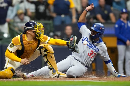 Dodgers’ Teoscar Hernández says ‘nobody to blame but myself’ for his role in weird NLCS double play