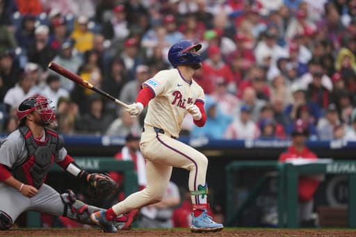 Bryce Harper comes through at the right time as the Phillies snap the Cardinals winning streak