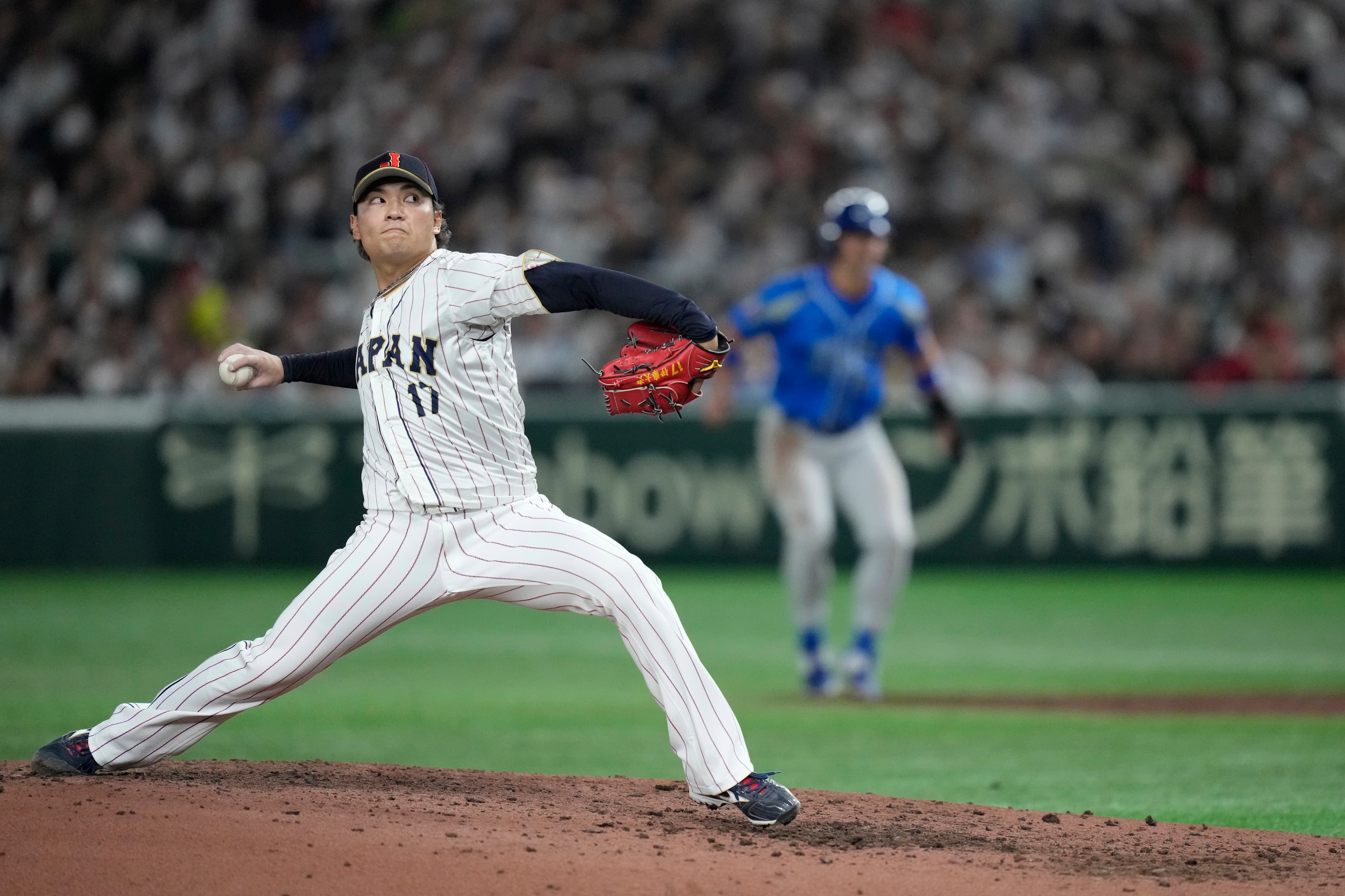 NPB: Hiromi Itoh Wins Eiji Sawamura Award; Gold Glove Winners Revealed