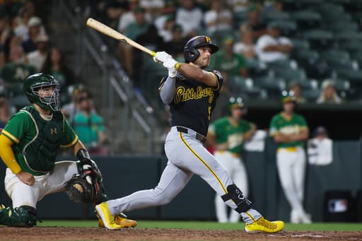 Lowe hits go-ahead homer, Reynolds connects twice as Pirates rally past Athletics for 6-5 victory