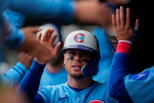 Cubs’ Nico Hoerner departs win over Diamondbacks because of neck tightness