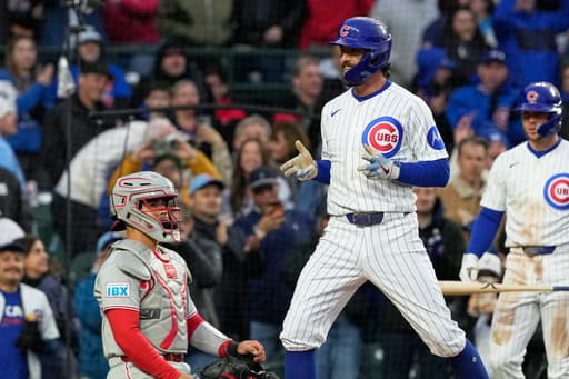 Rea and Swanson help the Cubs beat the slumping Phillies 5-1 for their 6th straight win