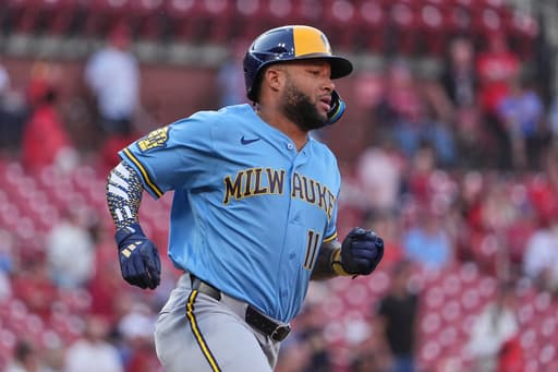 Brewers’ Jackson Chourio goes 4 for 4 in his 2026 debut after coming off injured list