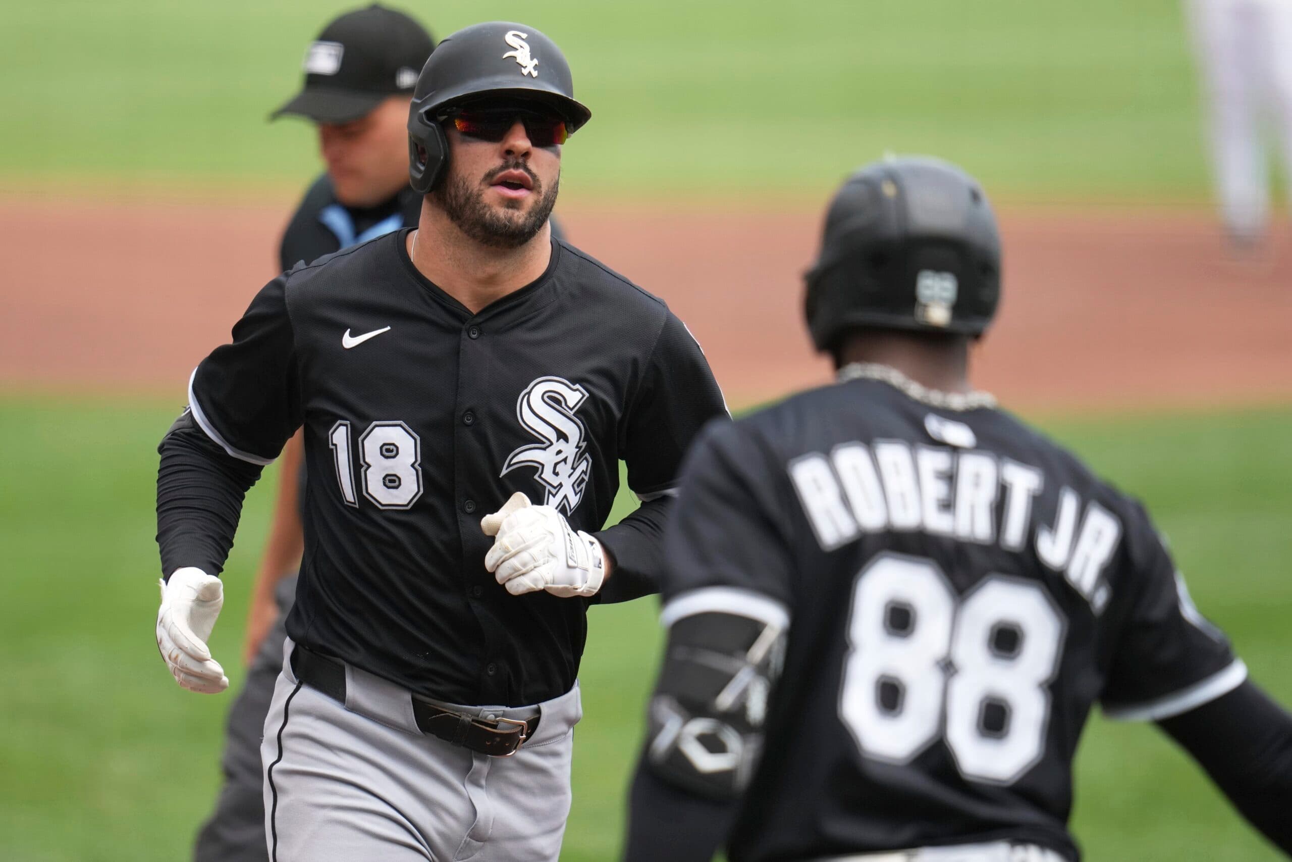 Tauchman has 3-run double in 6-run 6th in the White Sox’s victory over the Pirates