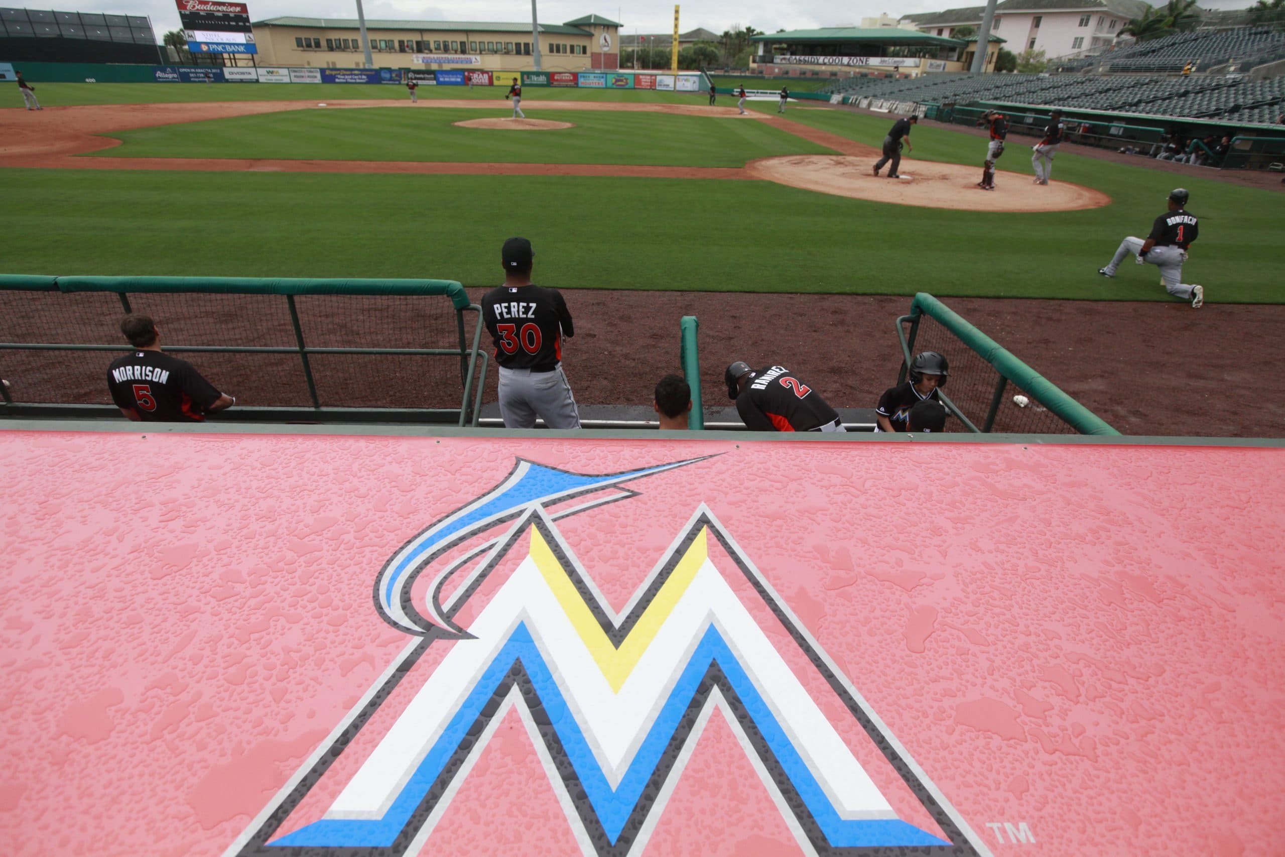 Hicks leads Marlins against the Phillies after 4-hit game
