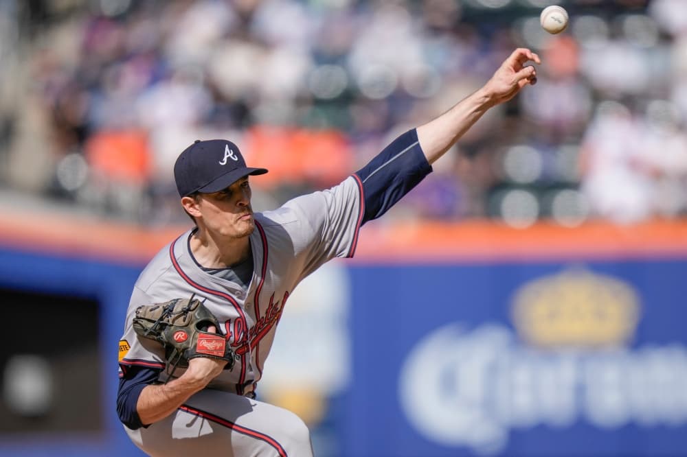 Martinez homers with two outs in the 9th inning to end Braves’ combined no-hit bid