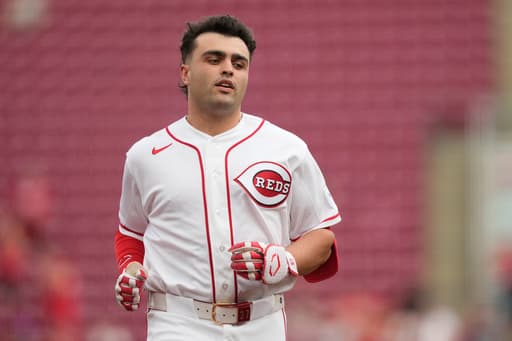 Sal Stewart hits a pair of 3-run homers and has career-high 6 RBIs as Reds beat Giants 8-3