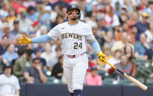 Willson and William Contreras first pair of brothers to homer in same inning as opponents since 1933
