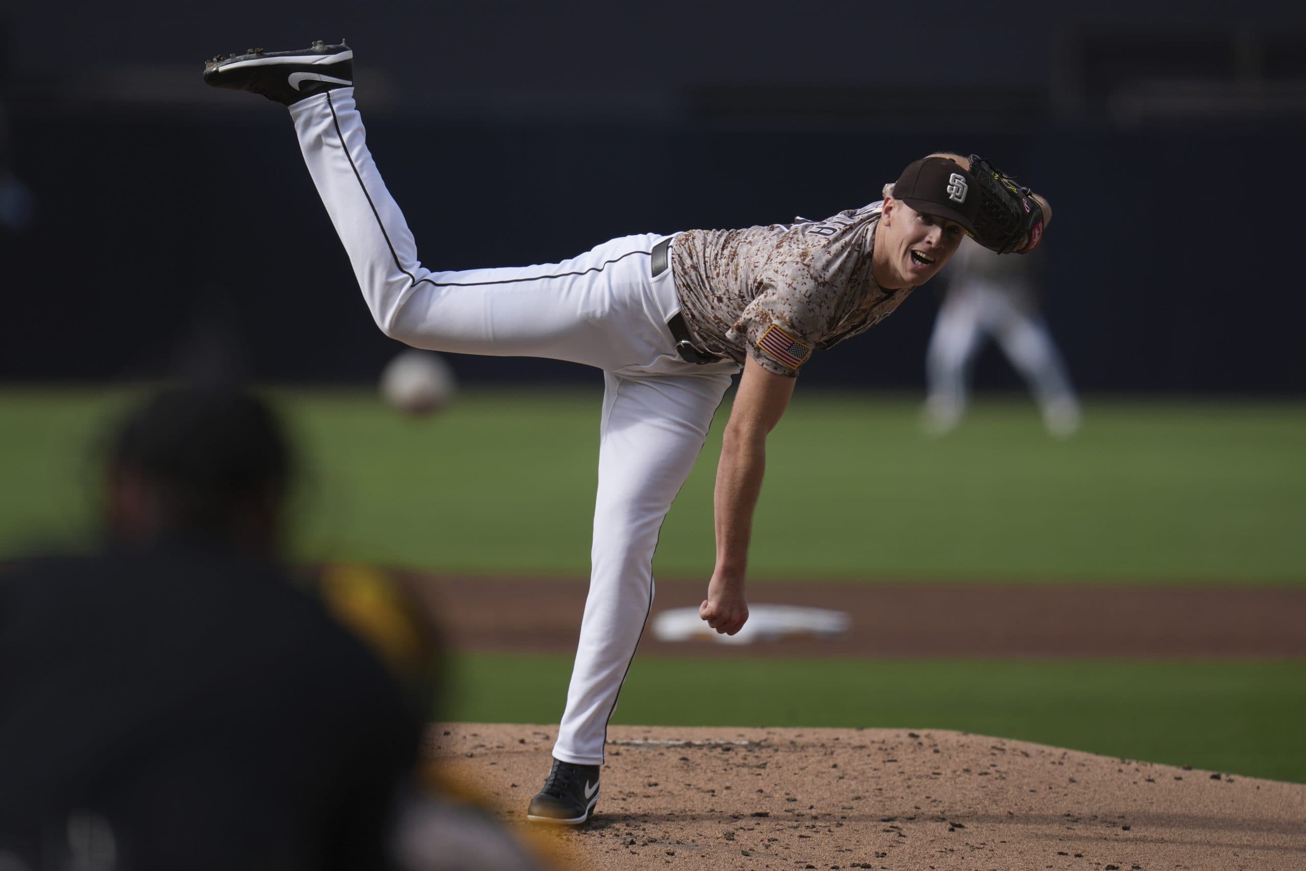 Pivetta brilliant in debut for Padres, who beat Braves 5-0 for 4-game sweep