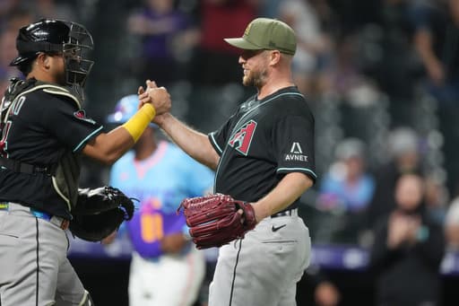 Merrill Kelly throws 1st career complete game, Diamondbacks beat Rockies 9-1