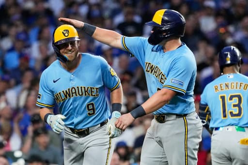 Jake Bauers homers, drives in 4 runs as the Brewers beat the Cubs 9-3 in series opener