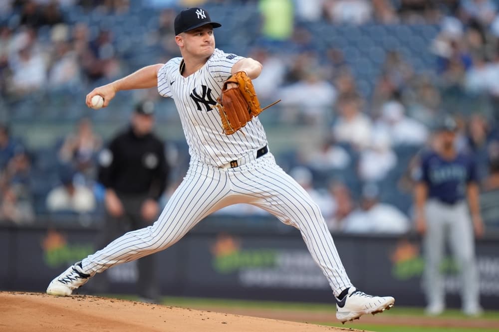 Yankees’ Schmidt thinks he tipped pitch that Mariners’ Moore hit for go-ahead, 2-run homer