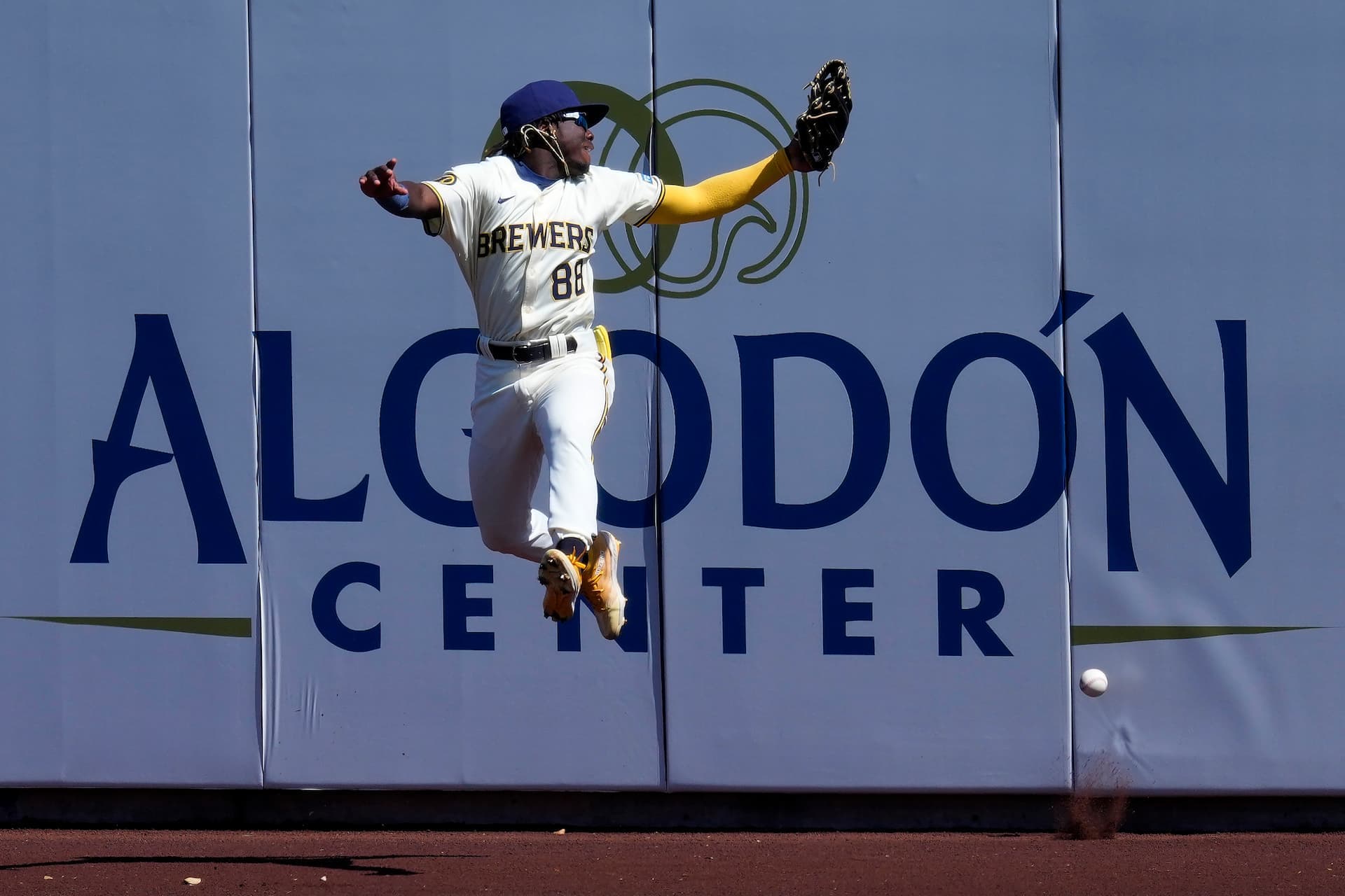 MiLB Gold Glove Awards Go Global — and the NL Central Is Leading the Way