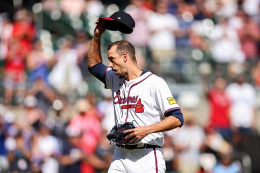 ‘Incredible:’ Charlie Morton reflects on 18-year career after likely final appearance with Braves