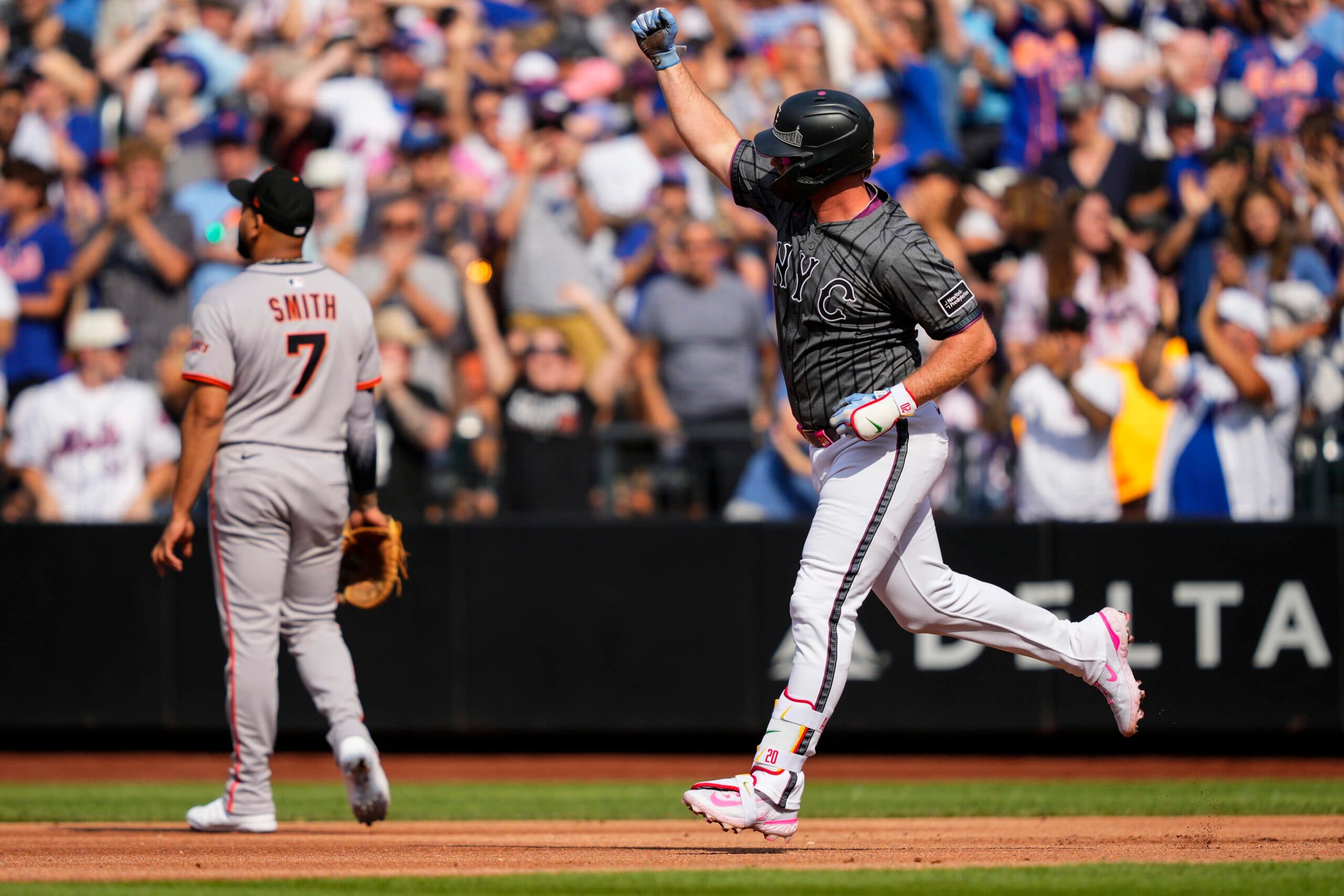 Pete Alonso hits 250th homer in the Mets’ 12-6 victory over the Giants