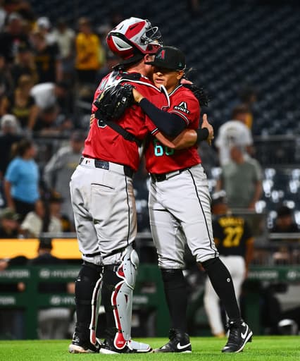 James McCann’s 12th-inning single gives Diamondbacks 8-7 win over Pirates after blowing six-run lead