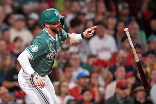 Trevor Story gives Red Sox MLB-best 10th walk-off win of season and a 2-1 victory over Miami Marlins