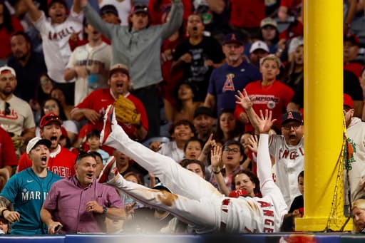 Jo Adell robs 3 homer in what Torii Hunter calls the `greatest defensive game I’ve ever seen’