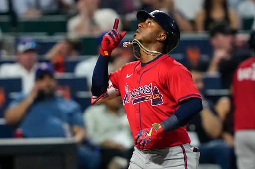 Albies’ double in eighth inning secures Braves’ 4-3 win over Mets