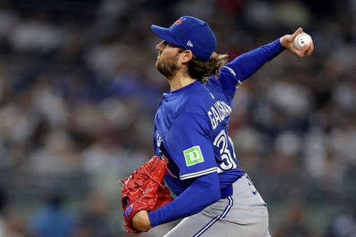 Gausman pitches Blue Jays to 7-1 win over Yankees for 4-game lead in AL East