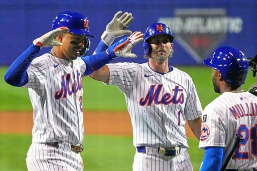 Jeff McNeil sits with a sore right shoulder in the latest nagging injury for the Mets
