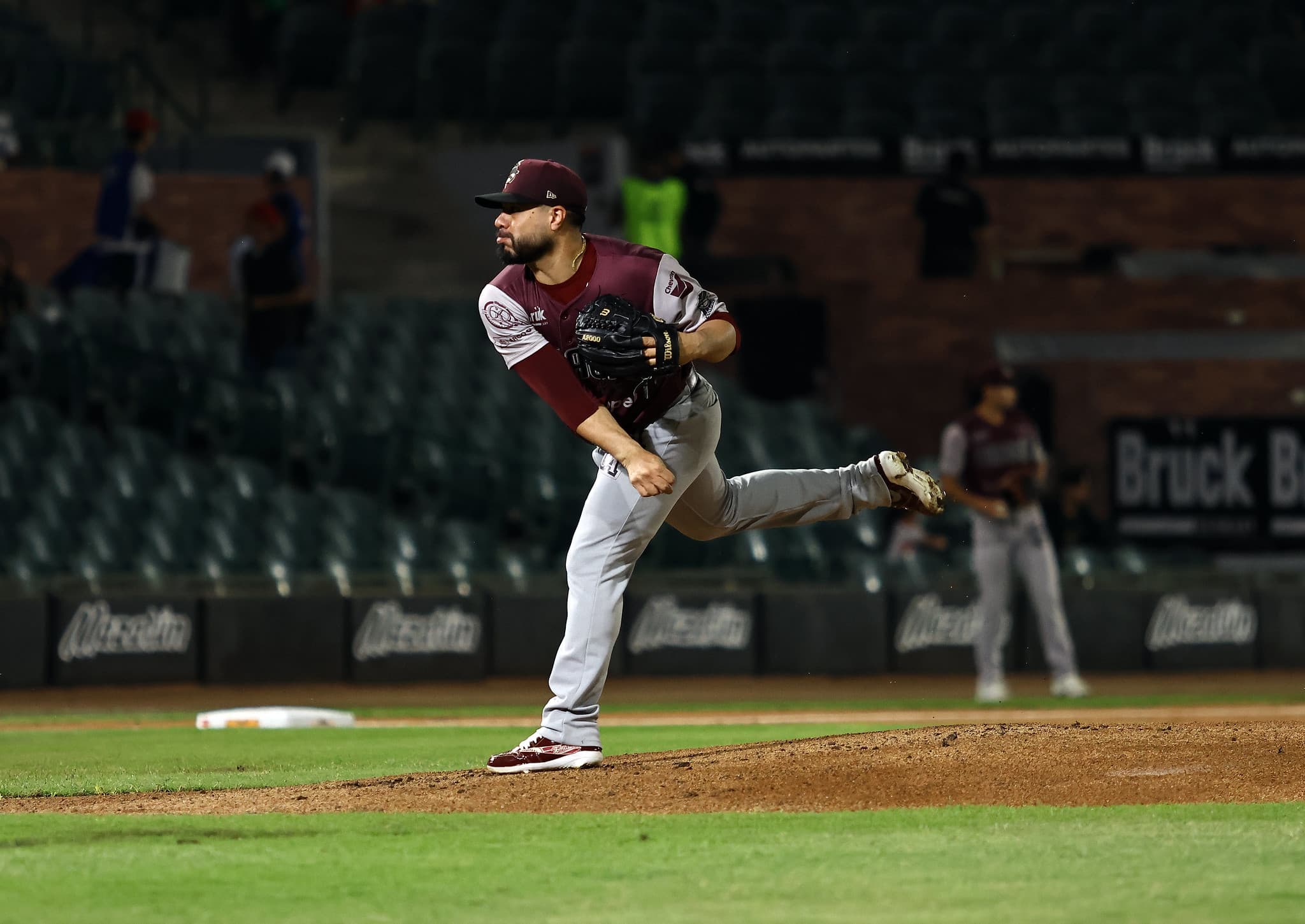 LAMP: Three Team Logjam At Top – Charros, Yaquis, Naranjeros All 8-4