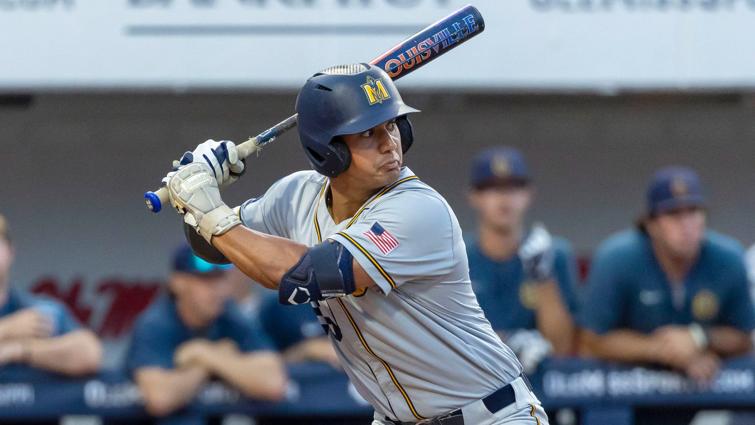 Luke Mistone hits go-ahead homer in the 8th to help Murray State advance to the program’s first CWS